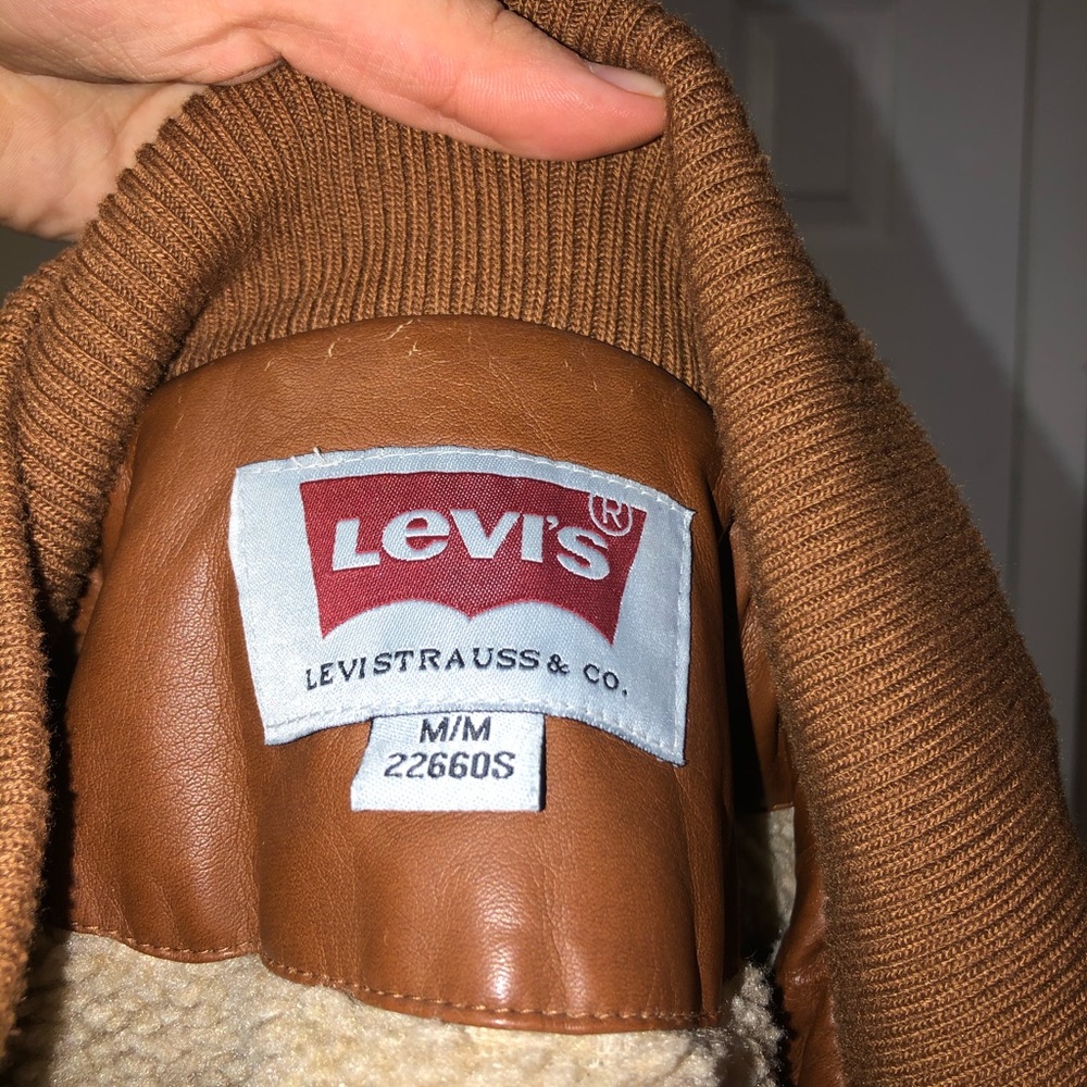Levi’s jacket - Picture 2 of 3